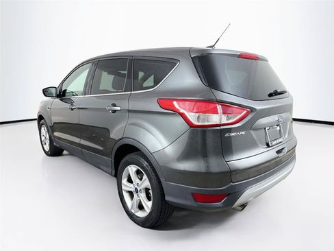 Used 2016 Ford Escape SE FWD image 8