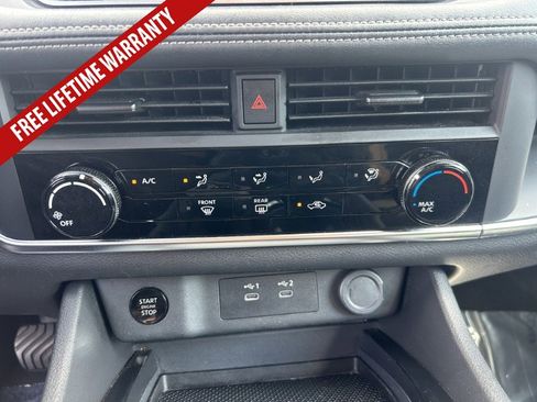Used 2024 Nissan Rogue S AWD/4WD image 23