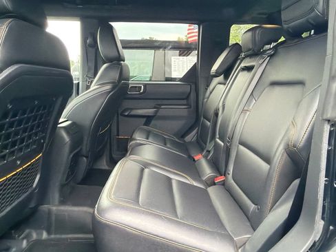 Used 2024 Ford Bronco Badlands AWD/4WD image 8