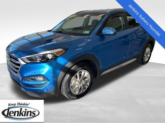 Used 2017 Hyundai Tucson SE video 1
