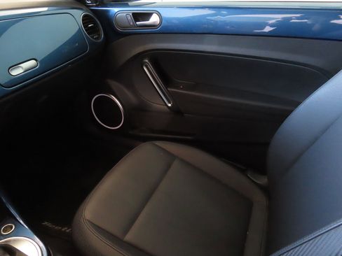 Used 2019 Volkswagen Beetle 2.0T SE image 21