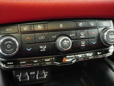 Certified 2022 Dodge Durango R/T w/ Tow 'N Go Package image 34