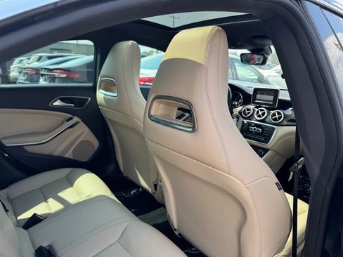 Used 2014 Mercedes-Benz CLA 250 4MATIC image 16