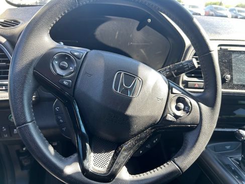 Used 2022 Honda HR-V EX-L image 11