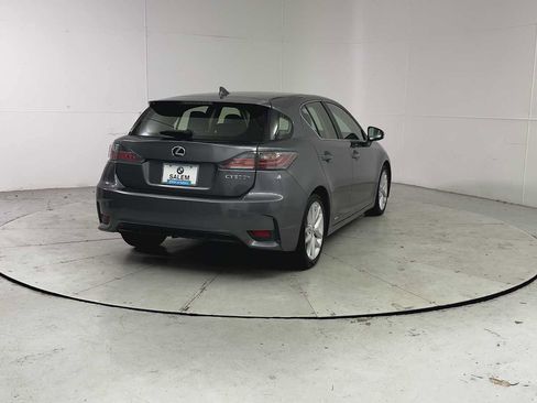 Used 2014 Lexus CT 200h image 2