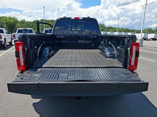 Used 2026 Ford F450 Lariat w/ Lariat Ultimate Package AWD/4WD image 29