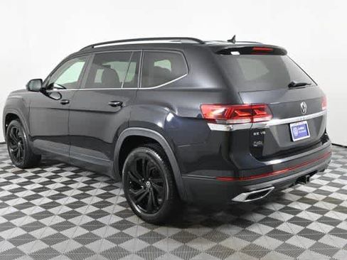 Certified 2022 Volkswagen Atlas SE w/ Panoramic Sunroof Package image 8