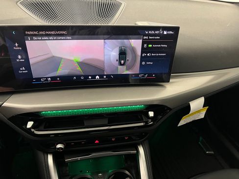 Used 2025 BMW i4 xDrive40i w/ M Sport Package image 29