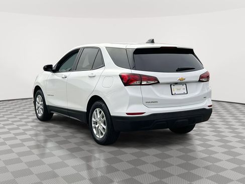 Used 2022 Chevrolet Equinox LS w/ LS Convenience Package AWD/4WD image 7