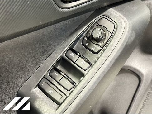 Used 2024 Subaru Crosstrek 2.0i Premium image 19