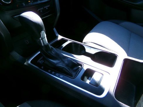 Used 2017 Ford Escape SE w/ Equipment Group 201A image 18