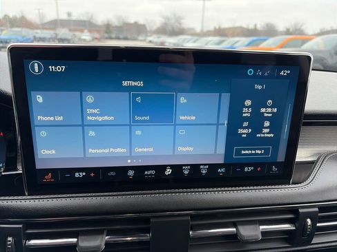 Used 2023 Lincoln Corsair AWD image 27