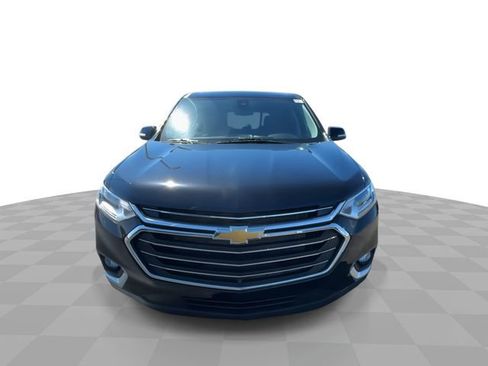 Used 2020 Chevrolet Traverse LT w/ LT Premium Package image 3
