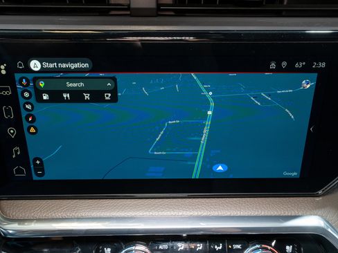 Used 2024 GMC Sierra 2500 Denali w/ Technology Package image 21