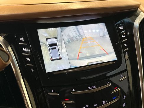 Used 2015 Cadillac Escalade Platinum AWD/4WD image 23