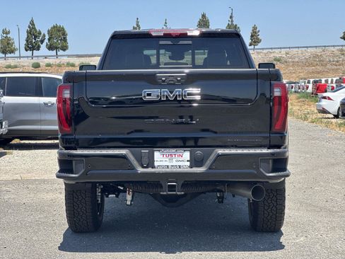 New 2026 GMC Sierra 2500 Denali Ultimate w/ Max Trailering Package AWD/4WD image 4