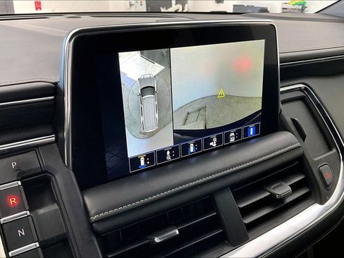 Used 2023 GMC Yukon SLT w/ SLT Premium Package image 30