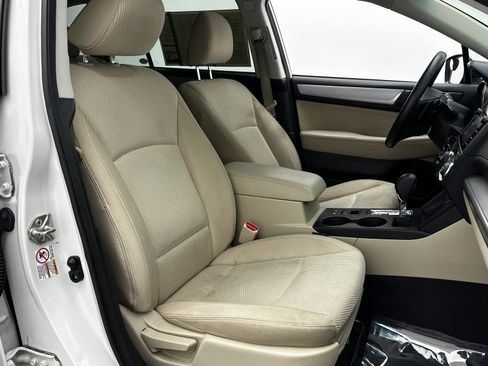 Used 2017 Subaru Outback 2.5i Premium image 34
