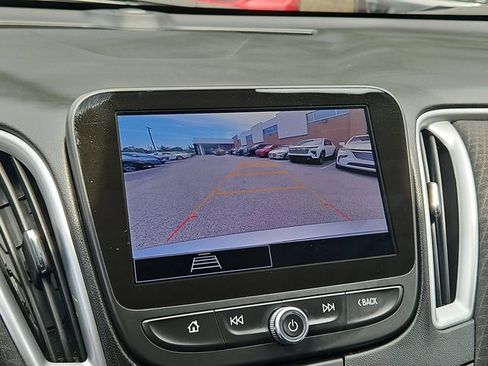 Used 2023 Chevrolet Malibu LT FWD image 25