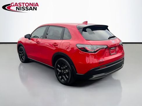 Used 2023 Honda HR-V Sport image 6