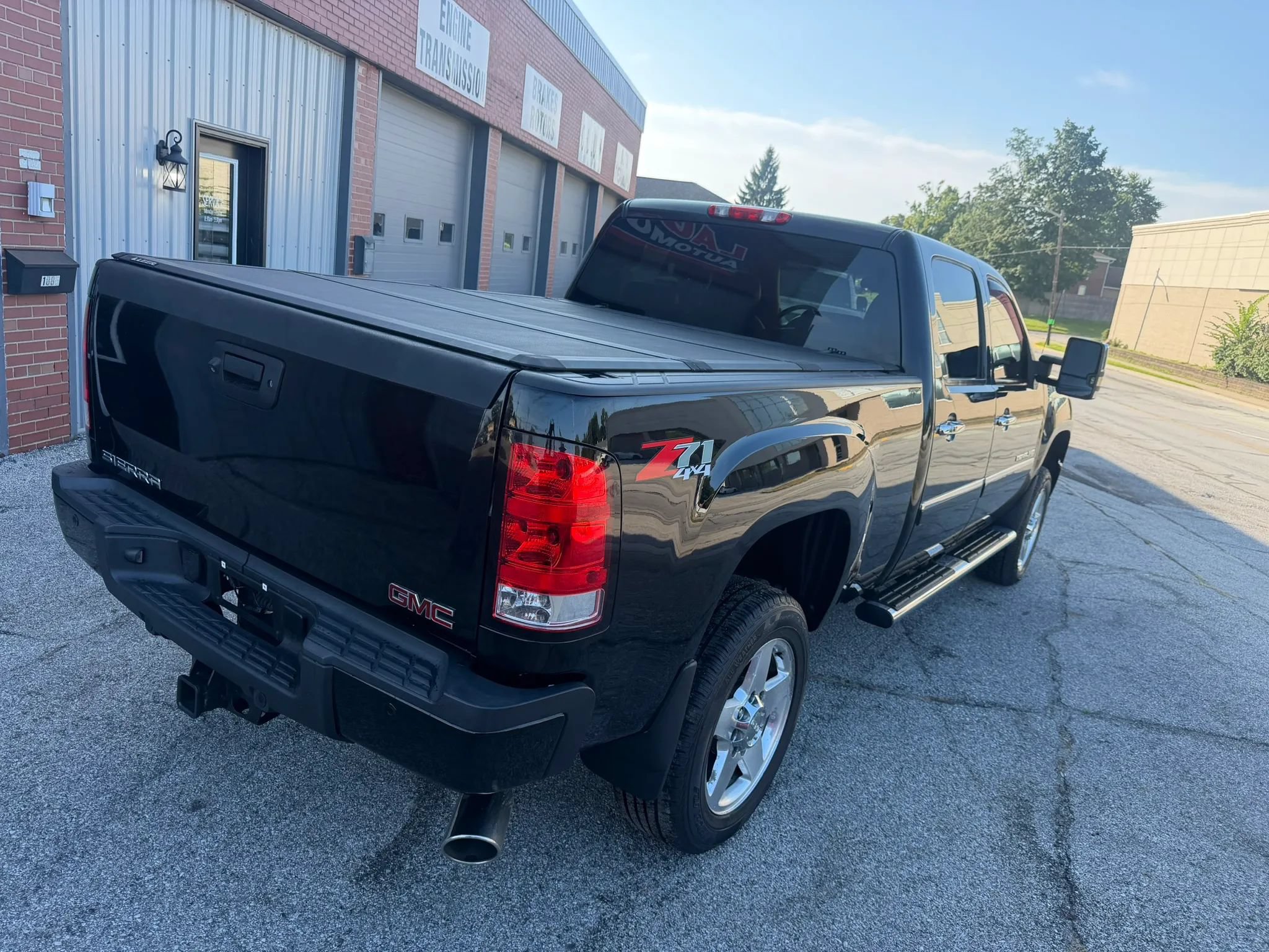 Used 2014 GMC Sierra 2500 Denali AWD/4WD image 15