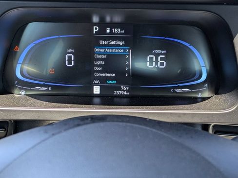 Used 2025 Hyundai Elantra Sport FWD image 17