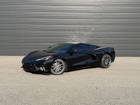 Used 2024 Chevrolet Corvette Stingray Preferred Cpe w/ 2LT image 1