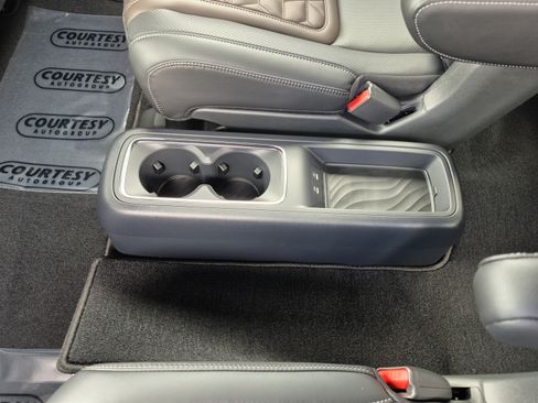 New 2026 Nissan Armada Platinum RWD image 17