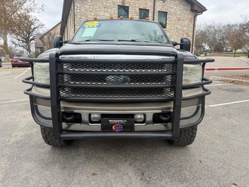 Used 2006 Ford F250 King Ranch image 2
