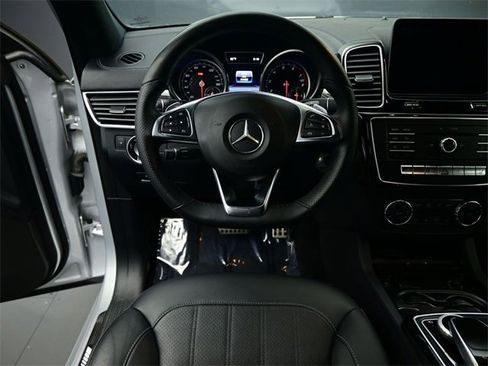 Used 2017 Mercedes-Benz GLE 43 AMG 4MATIC image 2