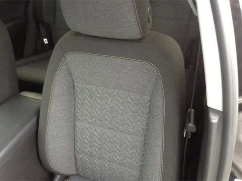 Used 2023 Chevrolet Equinox LT image 12