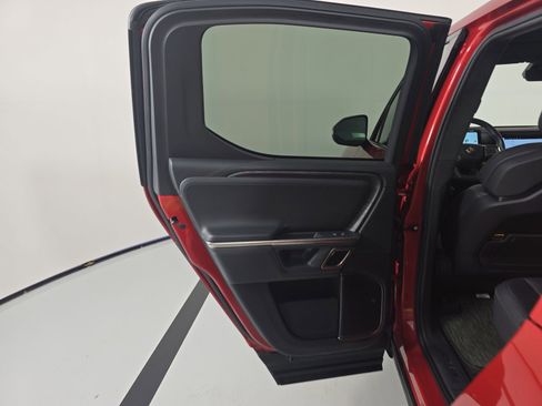 Used 2023 Rivian R1T Adventure image 17