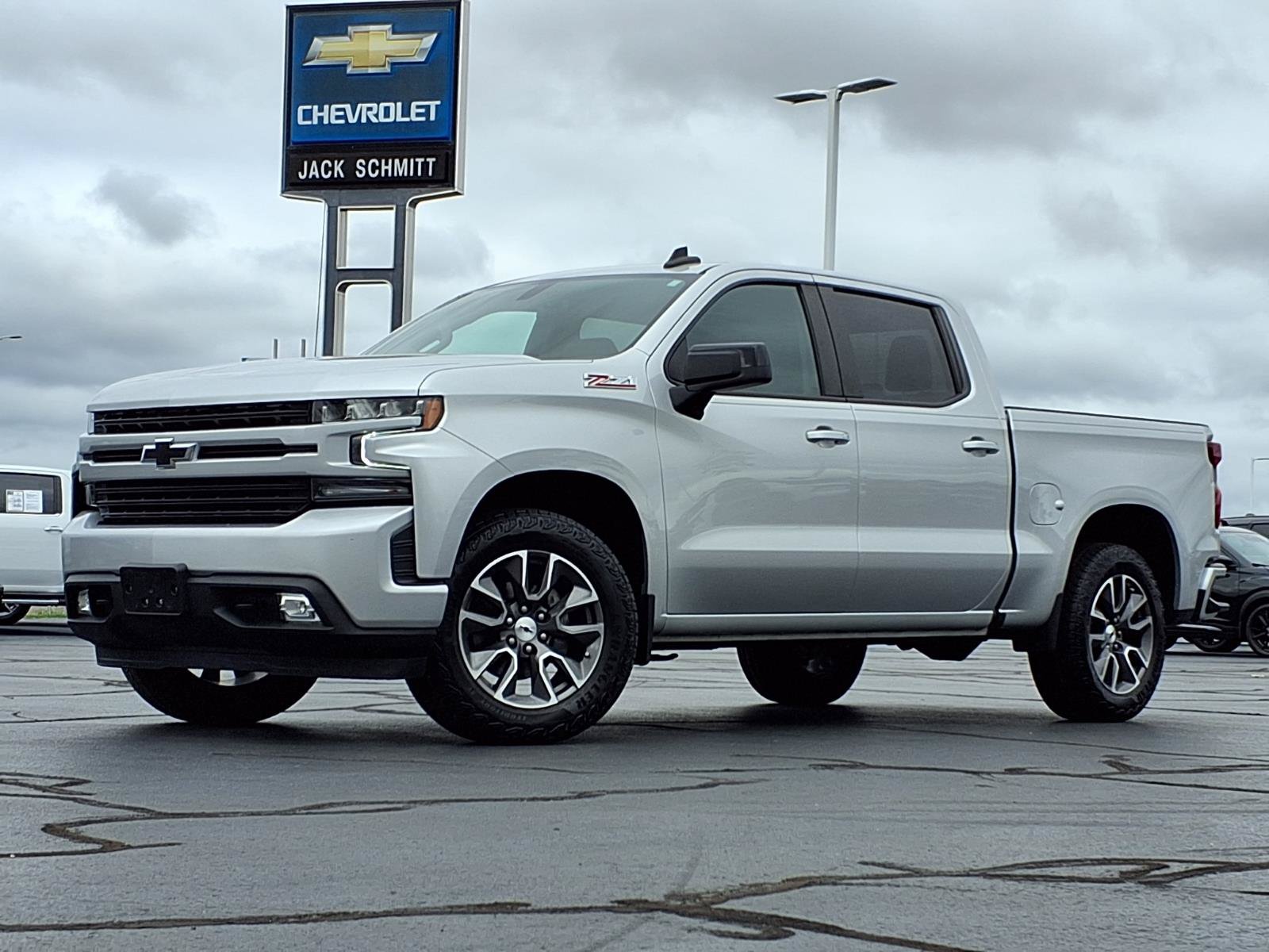 Used 2021 Chevrolet Silverado 1500 RST AWD/4WD image 2