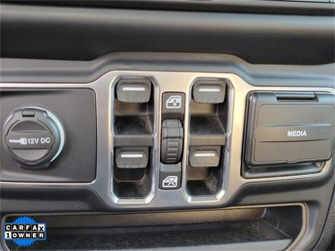 Used 2020 Jeep Gladiator Overland image 27