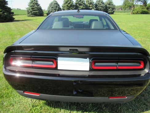 Used 2023 Dodge Challenger SRT Hellcat Redeye RWD image 11