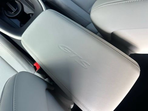 Used 2026 Porsche Macan GTS Electric AWD/4WD image 34