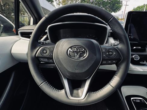 Used 2024 Toyota Corolla SE FWD image 12