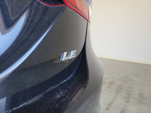 Used 2022 Toyota Camry LE FWD image 8