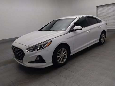 Used 2019 Hyundai Sonata SE image 2