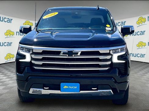 Used 2022 Chevrolet Silverado 1500 High Country w/ Technology Package image 2