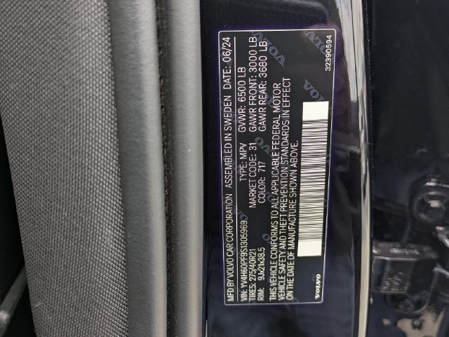 Certified 2025 Volvo XC90 T8 Ultra w/ Protection Package Premier AWD/4WD image 32
