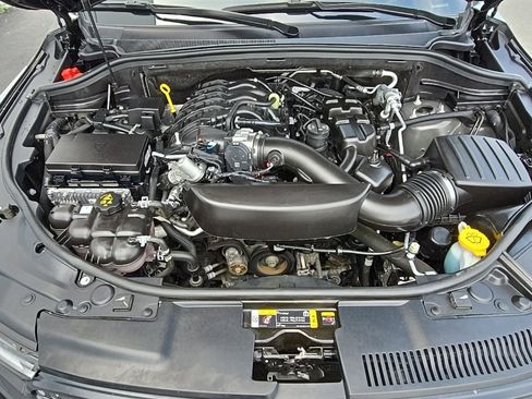 Used 2024 Dodge Durango GT image 34