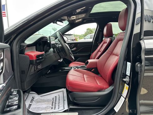 Used 2025 Lincoln Corsair Reserve w/ Jet Appearance Package image 9