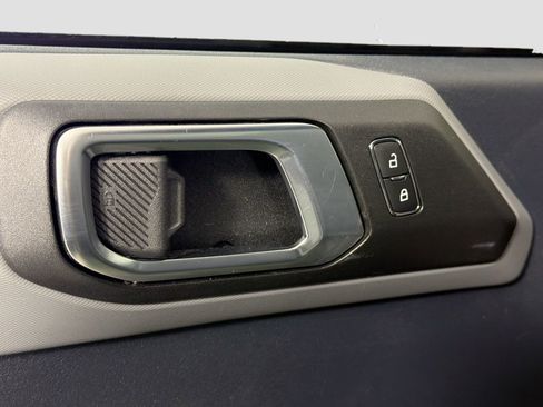 Used 2024 Ford Bronco Everglades image 19