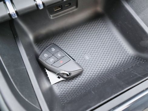 New 2026 GMC Terrain AT4 w/ Convenience Package III image 23