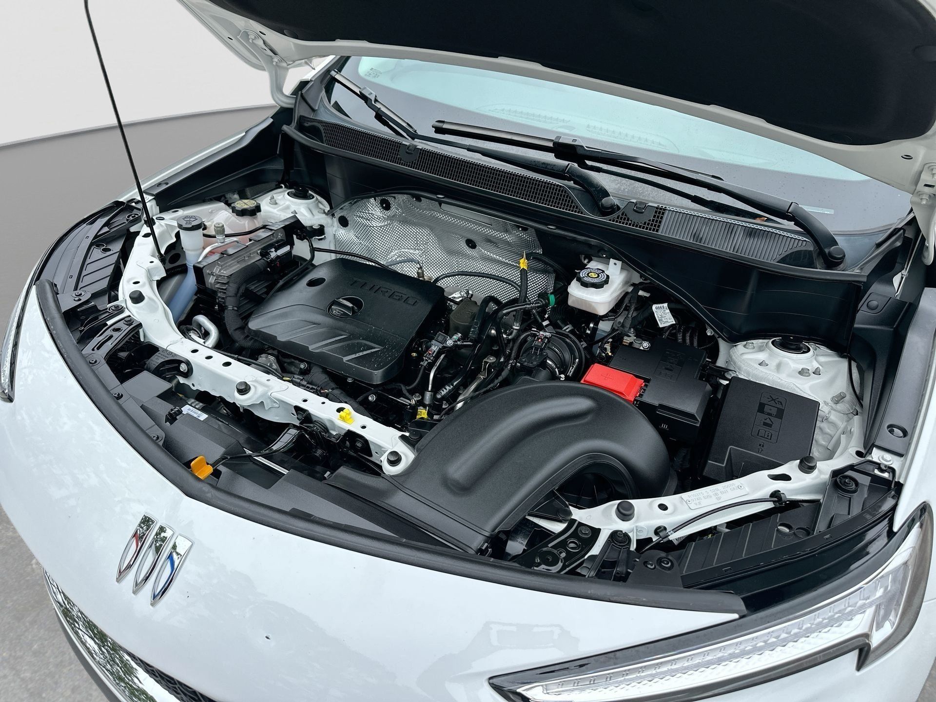 Certified 2025 Buick Encore GX Sport Touring w/ Advanced Technology Package FWD image 28