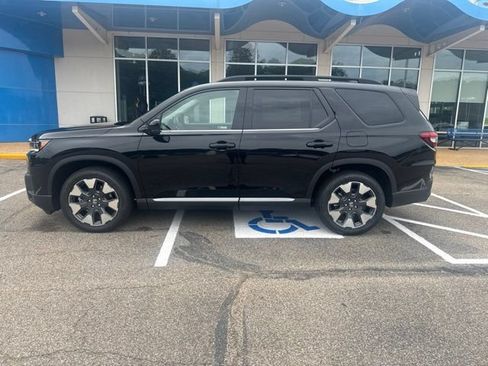 New 2026 Honda Pilot Elite image 7