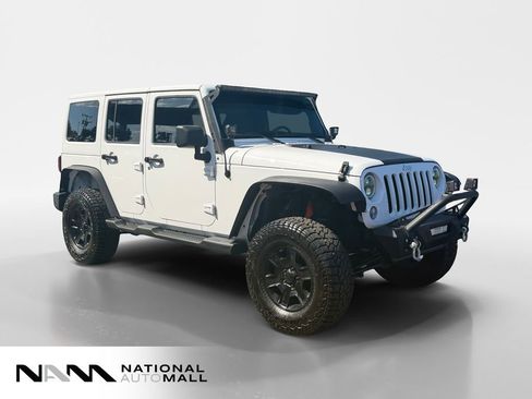 Used 2015 Jeep Wrangler Unlimited Sport w/ Connectivity Group AWD/4WD image 7
