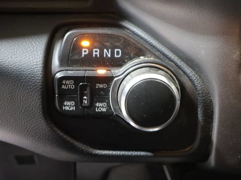 Used 2020 RAM 1500 Big Horn AWD/4WD image 33