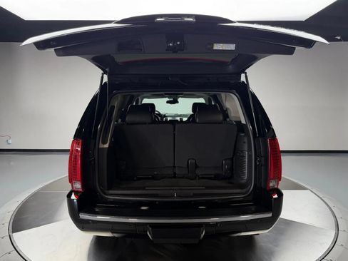 Used 2008 Cadillac Escalade AWD image 12
